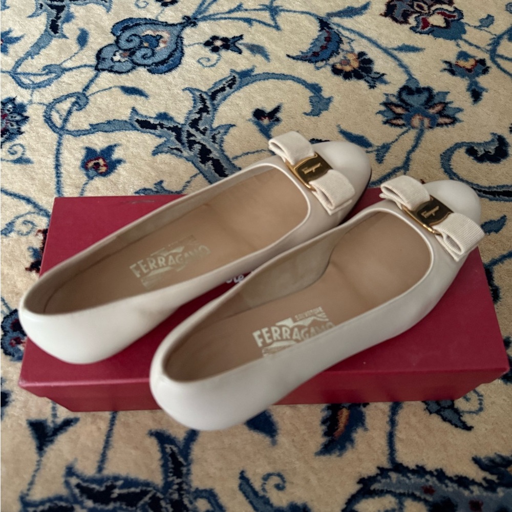 Salvatore Ferragamo vintage leather pumps (3cm) 😍😍😍😍😍😍😍